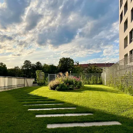 Cityview Apartment *